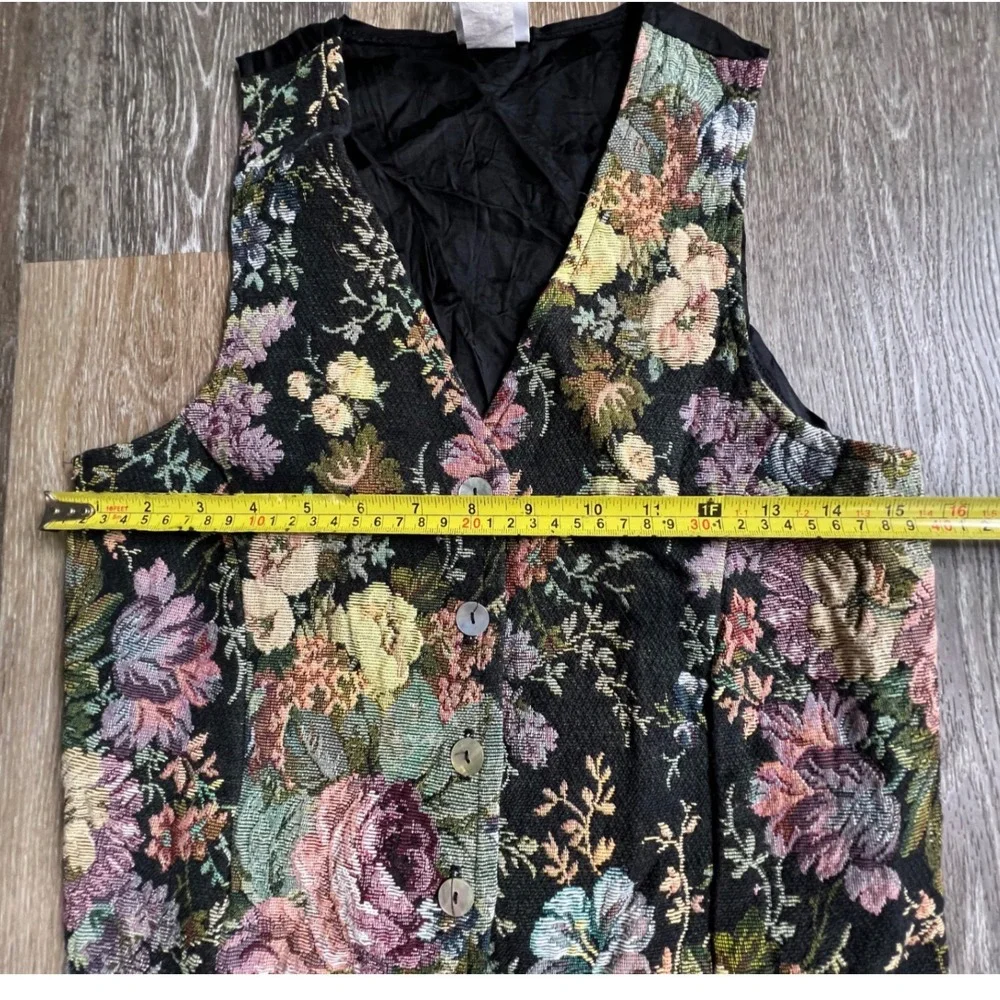 CT ME Tapestry Vest Women Medium Black Floral Vintage 90s Button Front Boho USA